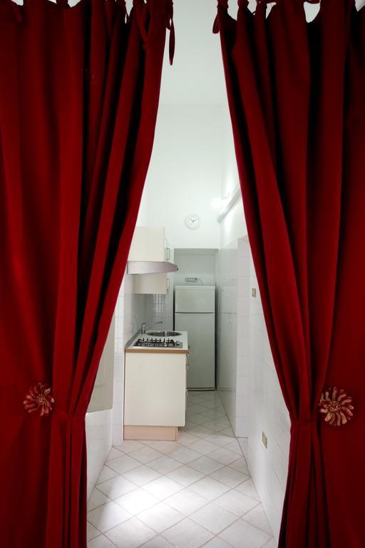 Apartamento Domus Decumana a Palazzo Petrucci Nápoles Habitación foto